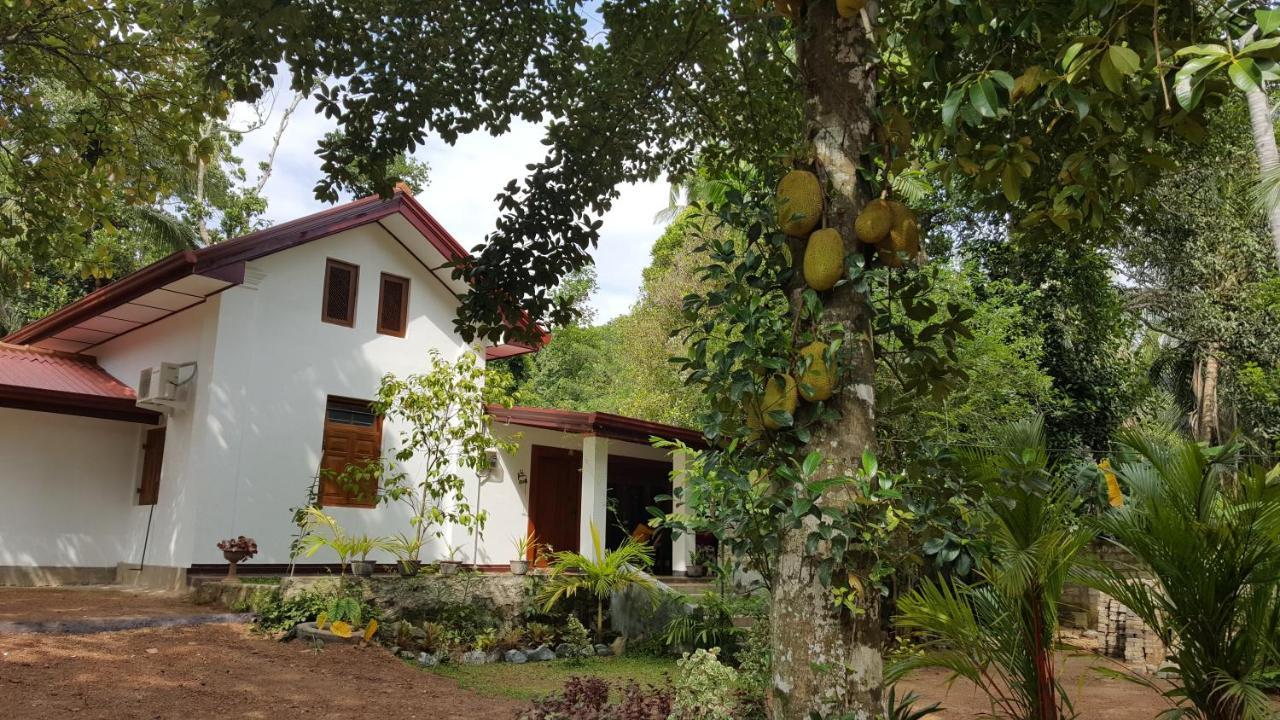 Villa Malinsa Panadura Exterior foto